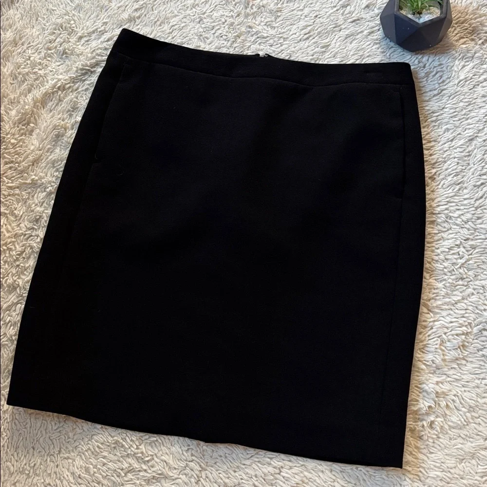 J. Crew the pencil skirt Black Size 12